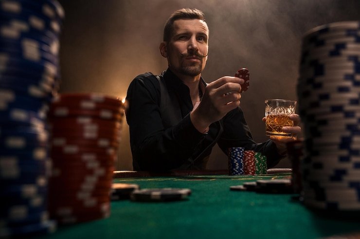 Tampilan meja Texas Poker live di platform nadiem togel dengan dealer profesional dan antarmuka pemain